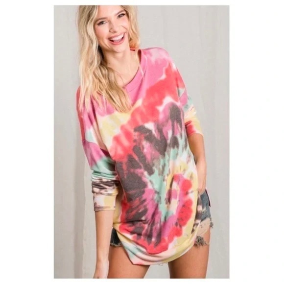 New!! French Terry Spiral Tie-Dye Print Long Sleeve Top with Round Neckline - Picture 3 of 10